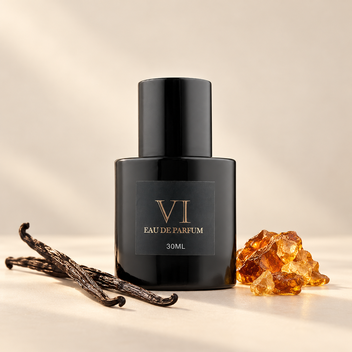VI 6 kvepalai – 30 ml buteliukas su ambros ir vanilės akcentais